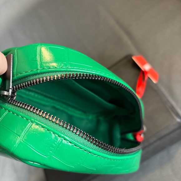 Montana West Green Crossbody Bag Southwestern Strap Faux Crocodile Leather NWT - Picture 3 of 5